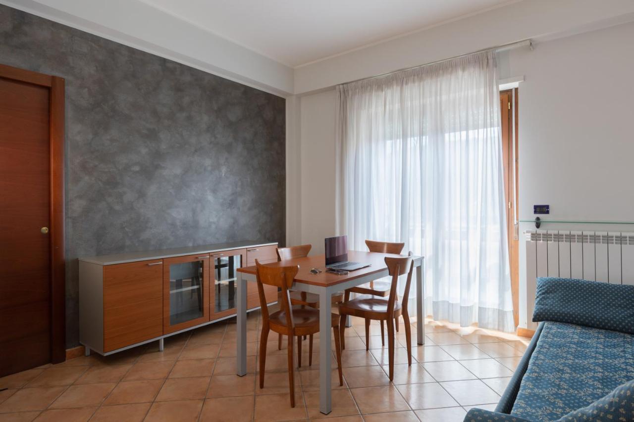 Hotel Azzurro LʼAquila Buitenkant foto
