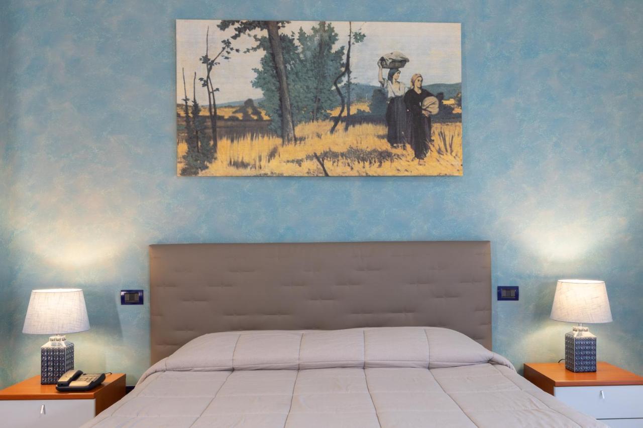 Hotel Azzurro LʼAquila Buitenkant foto