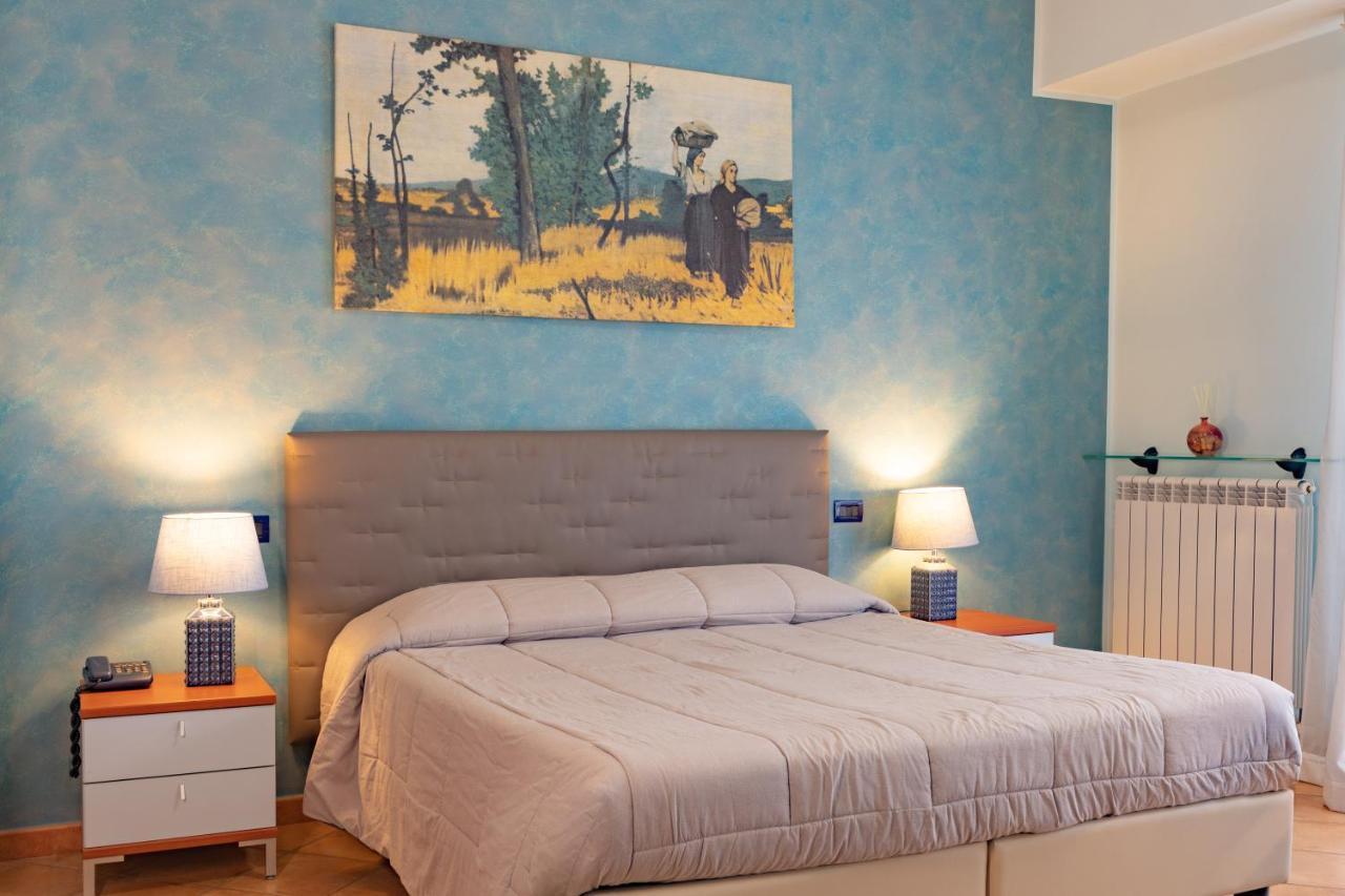 Hotel Azzurro LʼAquila Buitenkant foto