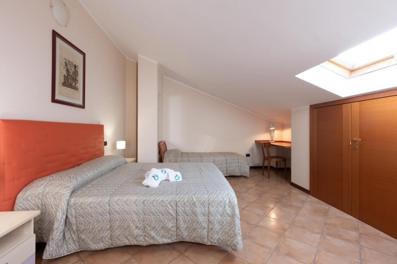 Hotel Azzurro LʼAquila Buitenkant foto
