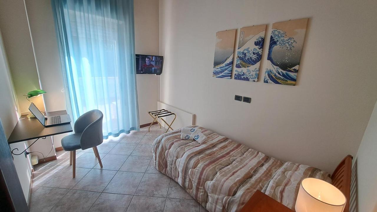 Hotel Azzurro LʼAquila Buitenkant foto