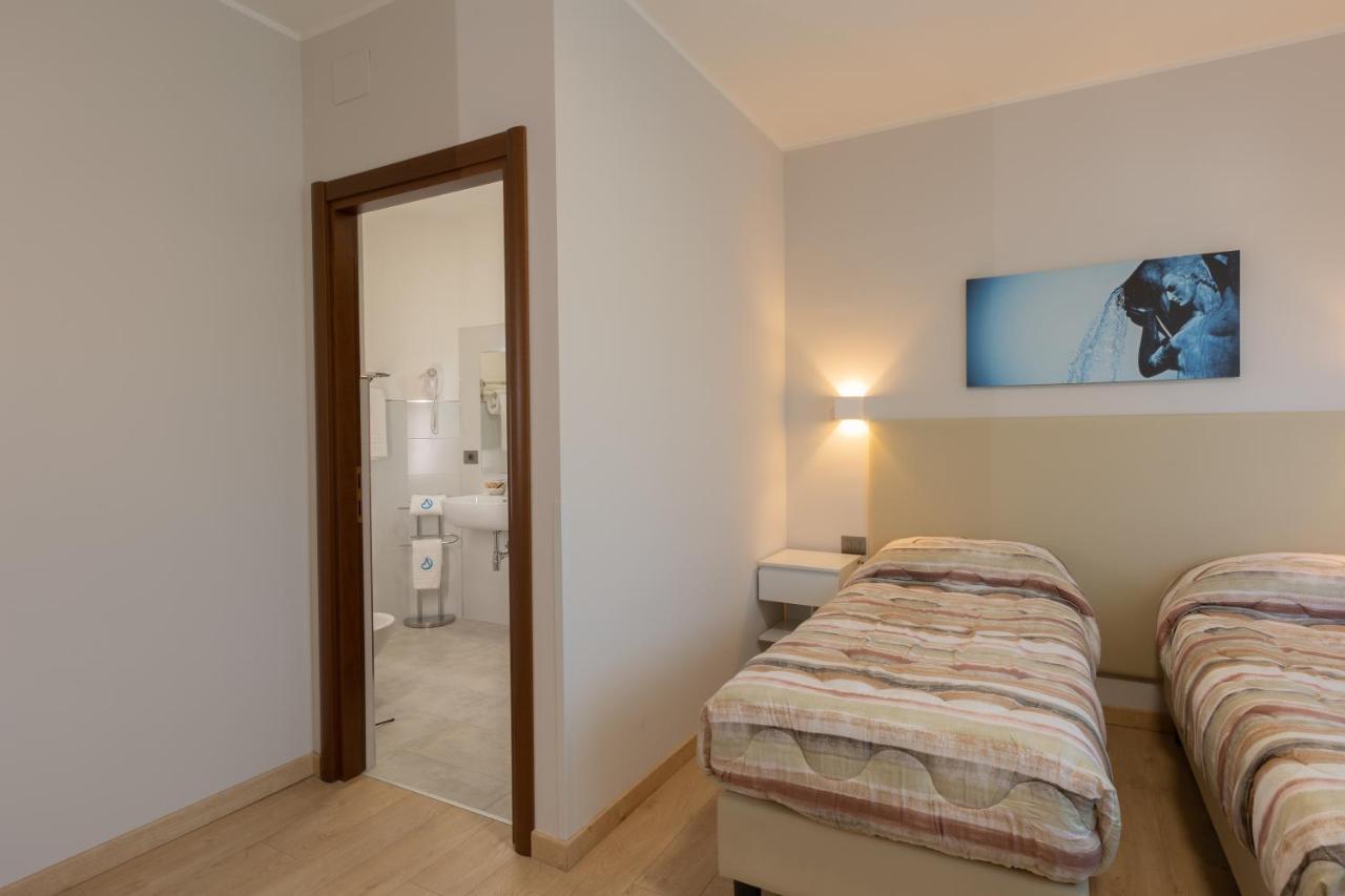 Hotel Azzurro LʼAquila Buitenkant foto